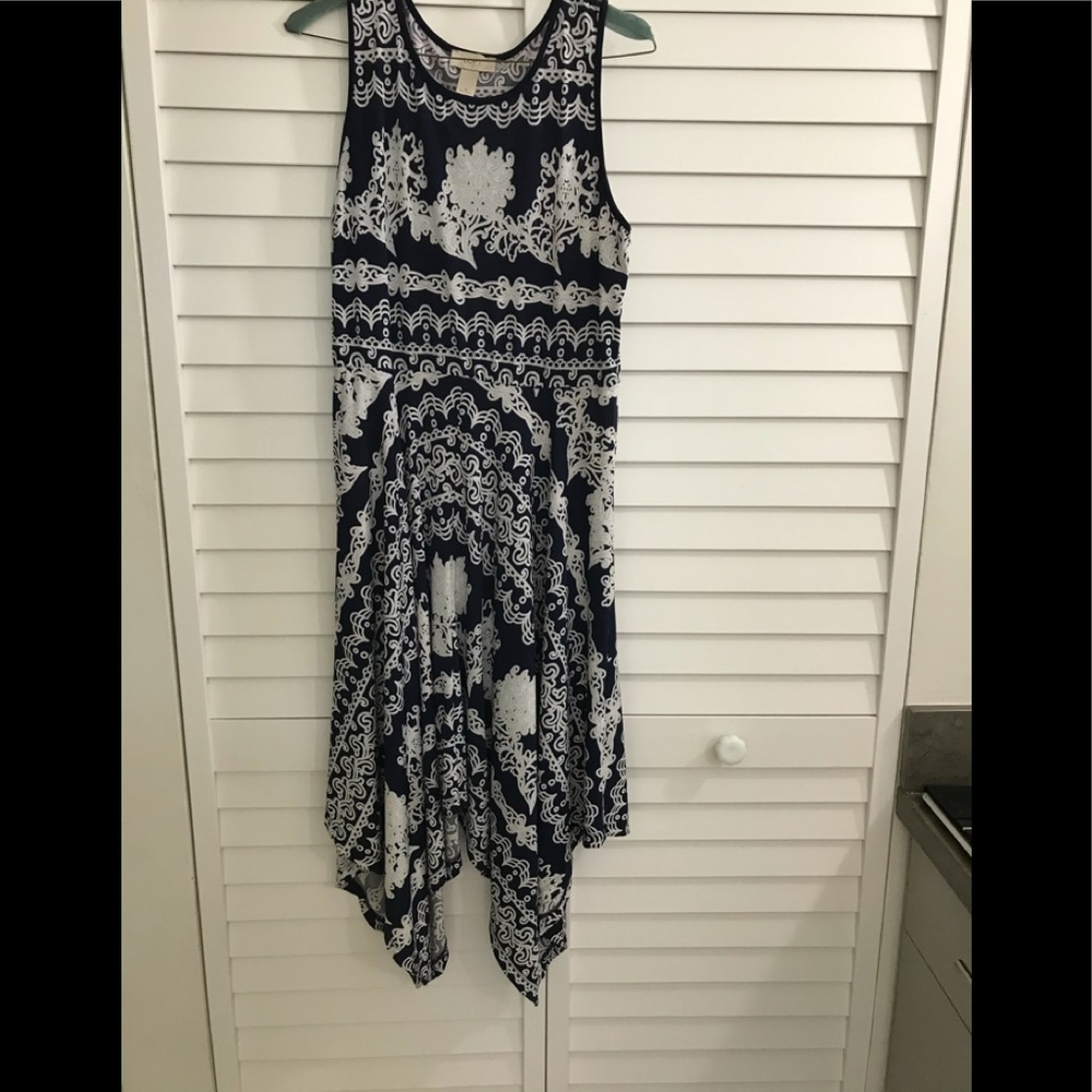 Loft Navy/White patterned hankie hem dress size SM